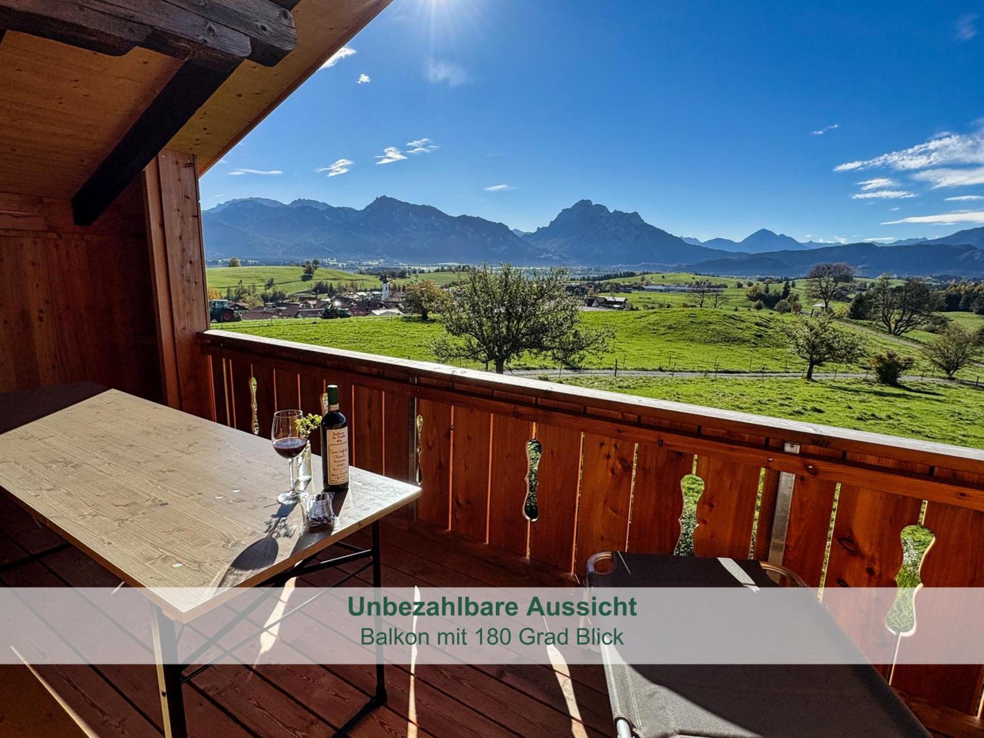 Chalet - Ferienwohnungen - Biohof Stoeger - Panoramasuedbalkon - Grandiose Aussicht Auf See, Berge Und Schloss Neuschwanstein 리덴 외부 사진